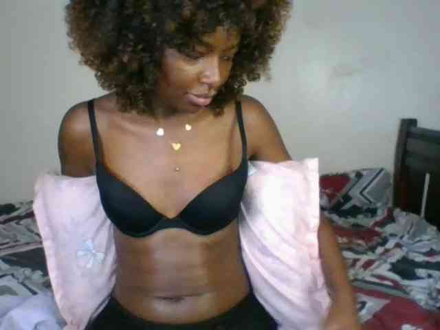 Ebony-slut254 webcam