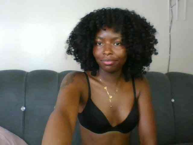 Ebony-slut254 webcam
