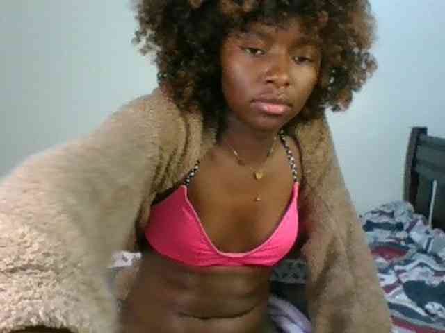 Ebony-slut254 webcam