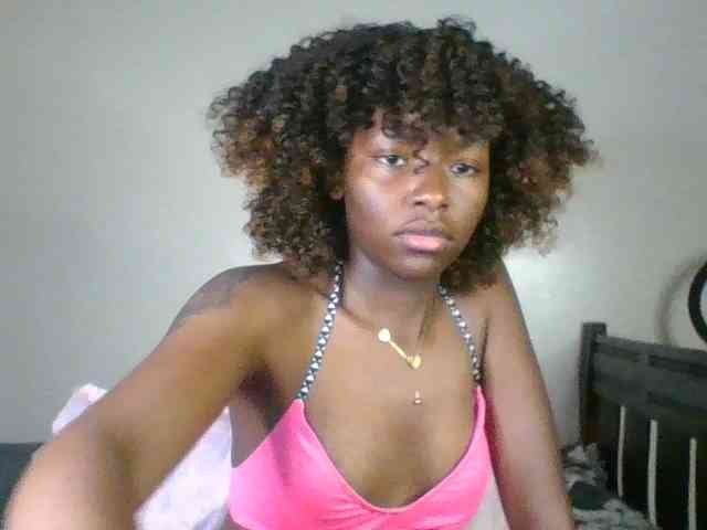 Ebony-slut254 webcam