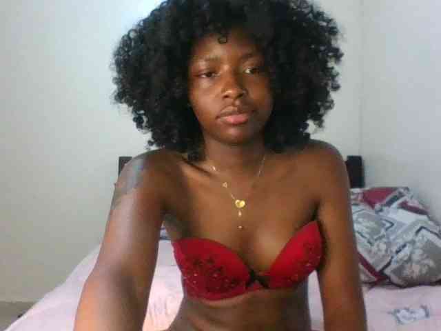 Ebony-slut254 webcam