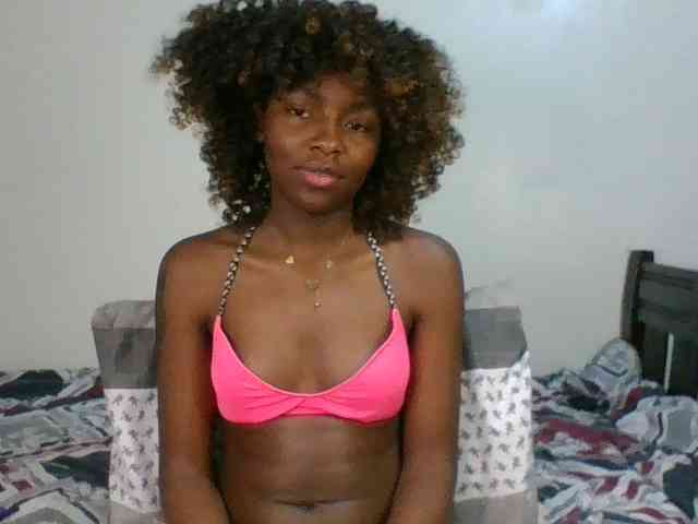 Ebony-slut254 webcam