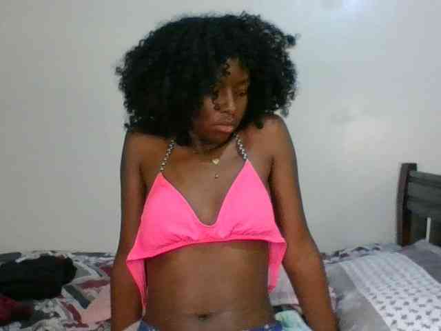 Ebony-slut254 webcam
