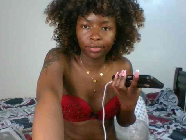 Ebony-slut254 webcam