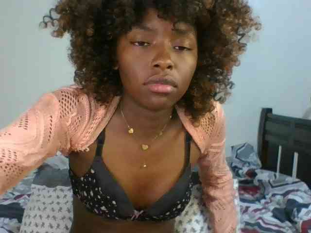 Ebony-slut254 webcam