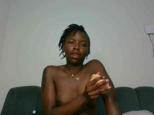 Ebony-slut254 webcam