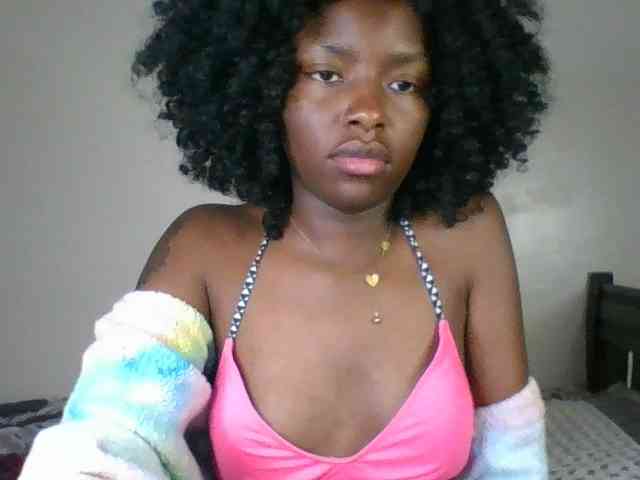 Ebony-slut254 webcam