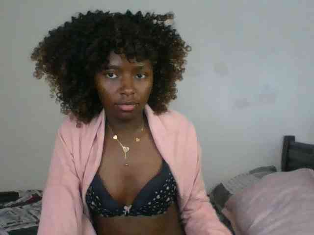 Ebony-slut254 webcam