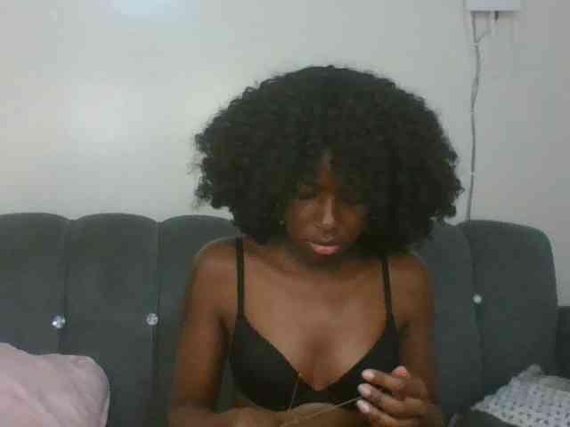 Ebony-slut254 webcam