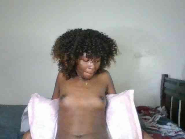 Ebony-slut254 webcam