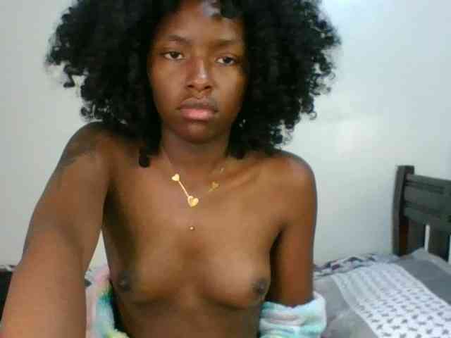 Ebony-slut254 webcam