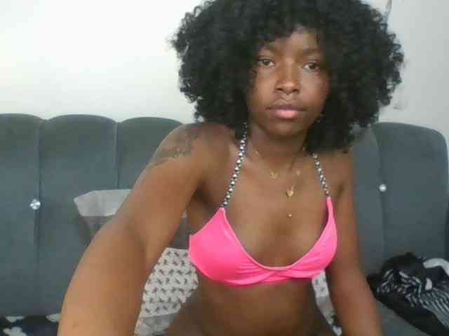 Ebony-slut254 webcam