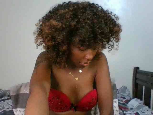 Ebony-slut254 webcam
