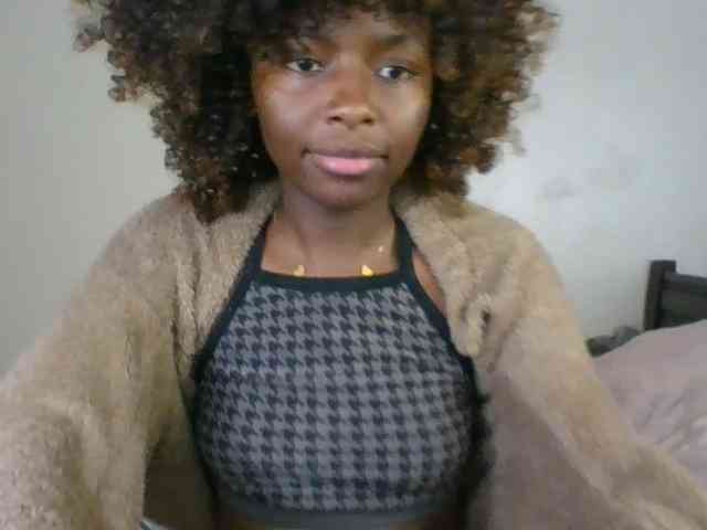 Ebony-slut254 webcam