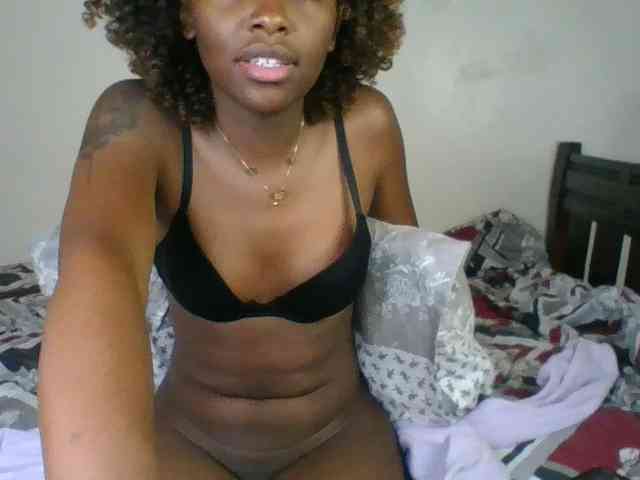 Ebony-slut254 webcam