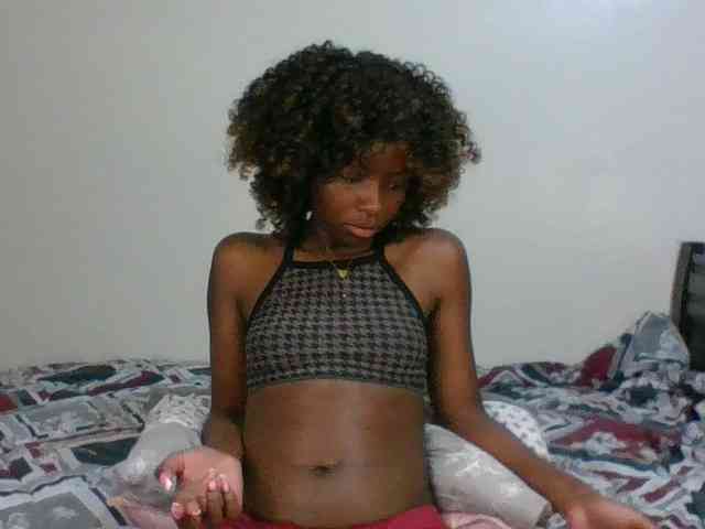 Ebony-slut254 webcam