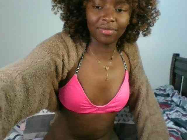 Ebony-slut254 webcam