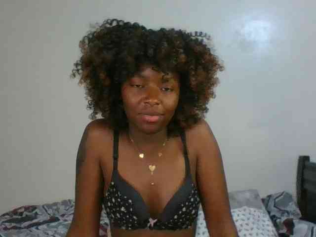 Ebony-slut254 webcam