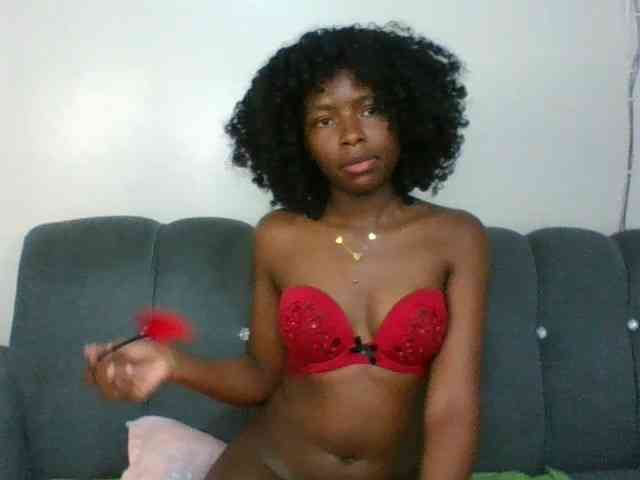 Ebony-slut254 webcam