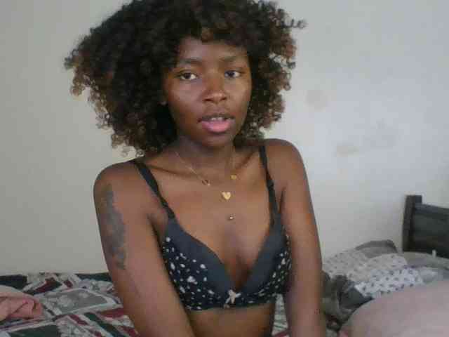 Ebony-slut254 webcam