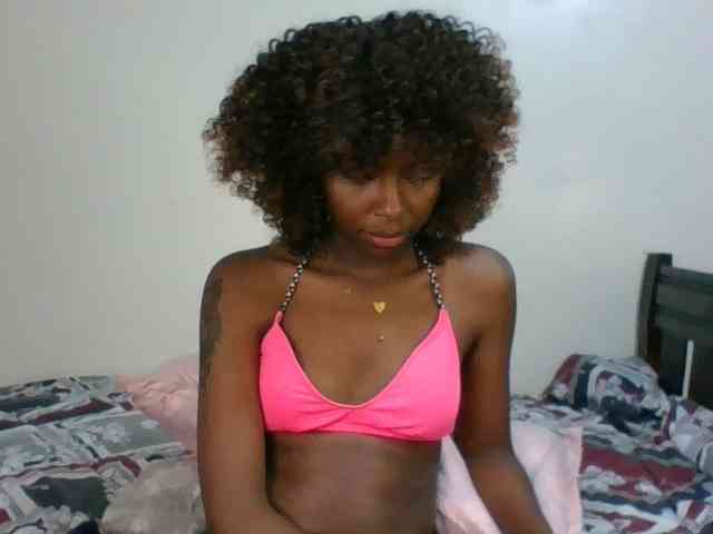 Ebony-slut254 webcam