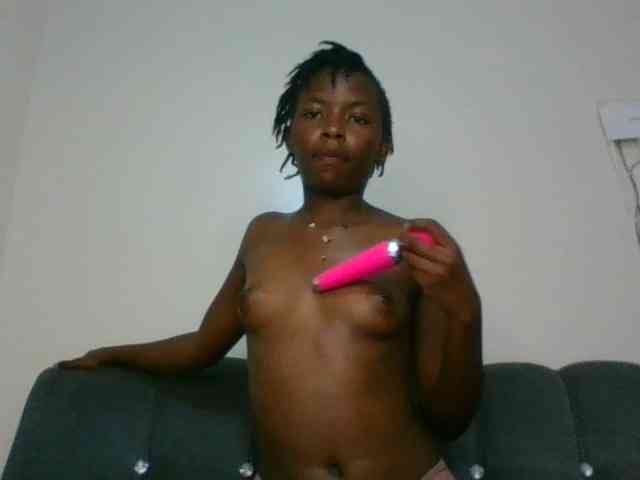 Ebony-slut254 webcam