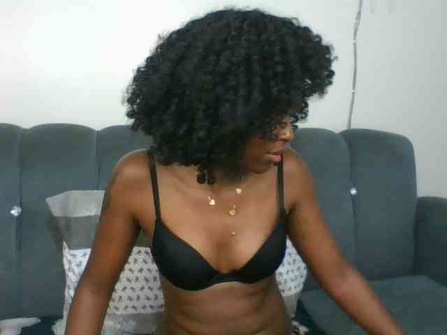 Ebony-slut254 webcam