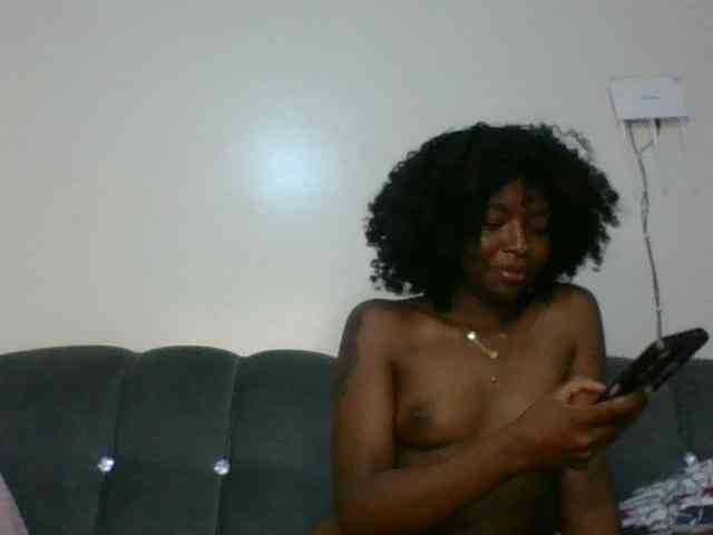 Ebony-slut254 webcam