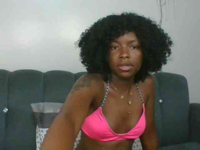 Ebony-slut254 webcam