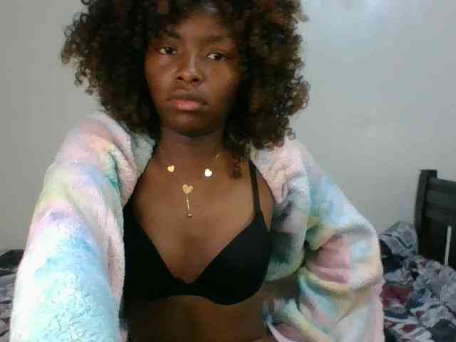 Ebony-slut254 webcam