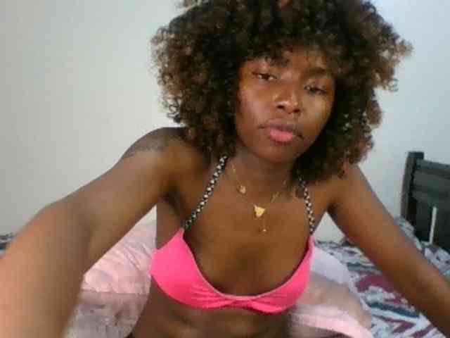 Ebony-slut254 webcam