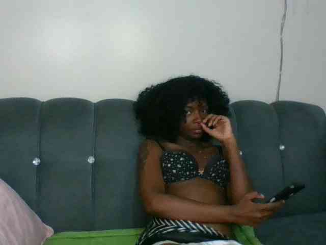 Ebony-slut254 webcam