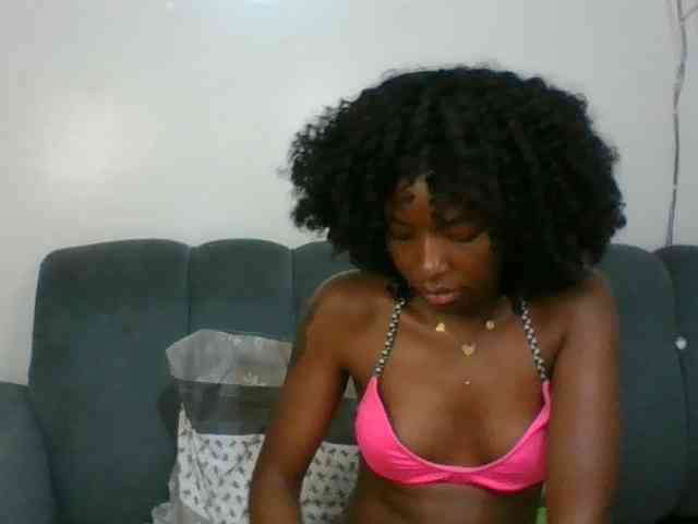 Ebony-slut254 webcam