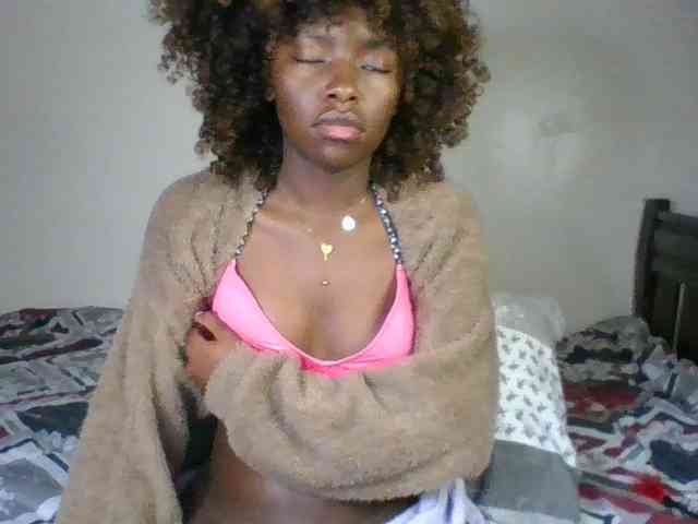 Ebony-slut254 webcam