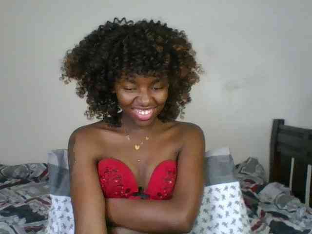 Ebony-slut254 webcam