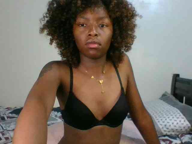 Ebony-slut254 webcam