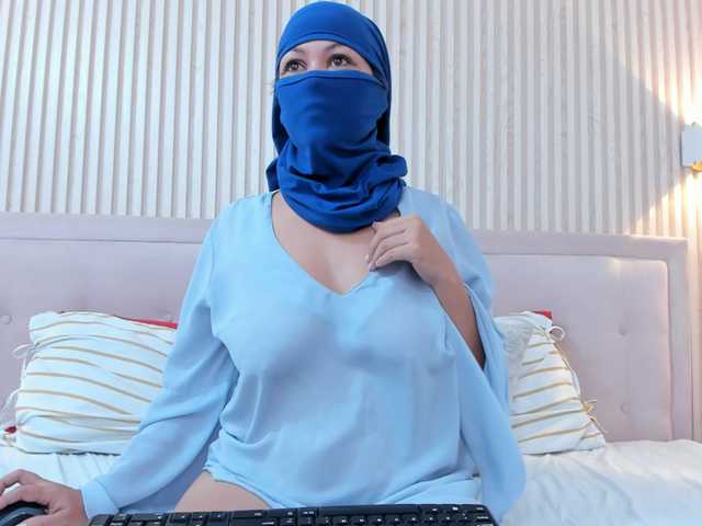 Diliaa live cam on BongaCams