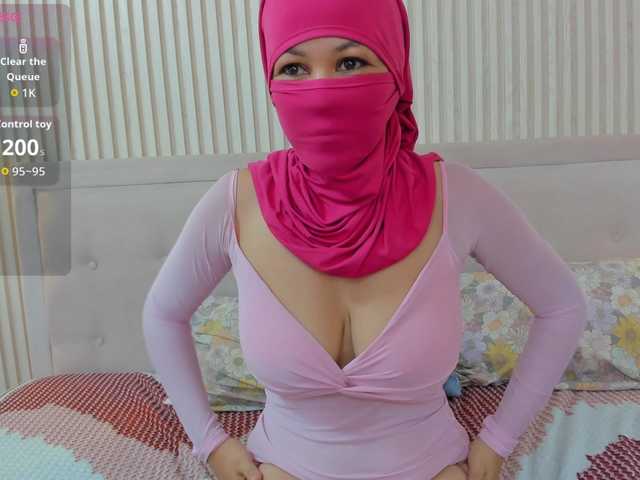 Diliaa live webcam show