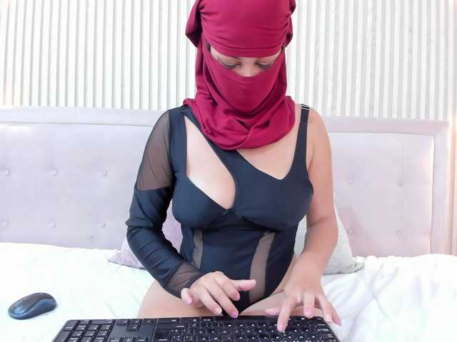 Diliaa live cam on BongaCams