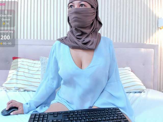 Diliaa live cam on BongaCams