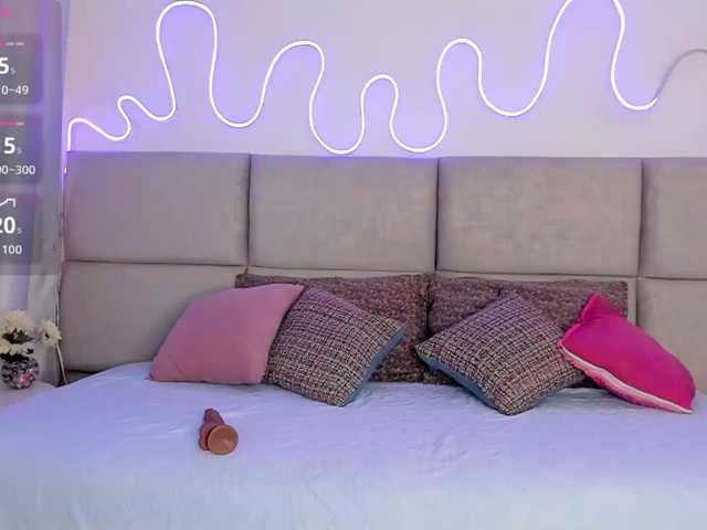 Diliaa live cam on BongaCams