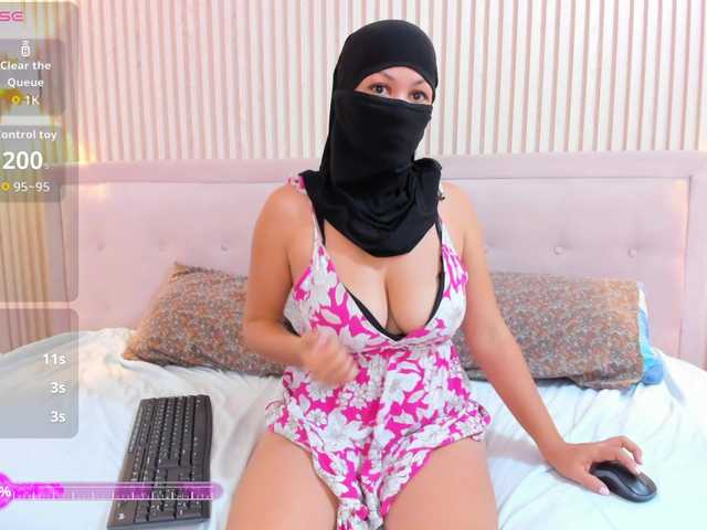 Diliaa live cam on BongaCams