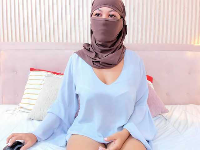 Diliaa live cam on BongaCams