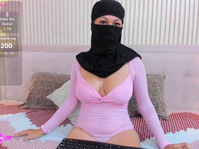 Diliaa live cam on BongaCams