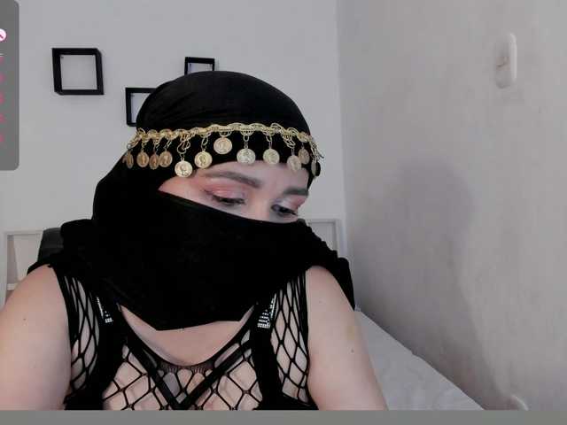 Kamari- live cam on BongaCams