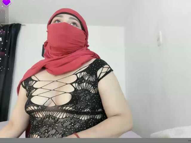 Kamari- live cam on BongaCams
