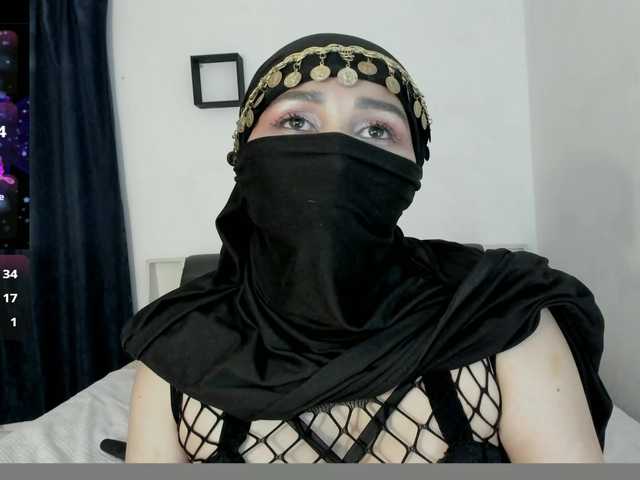 Kamari- live cam on BongaCams