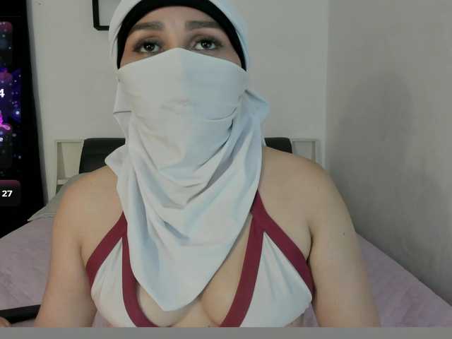 Kamari- live cam on BongaCams