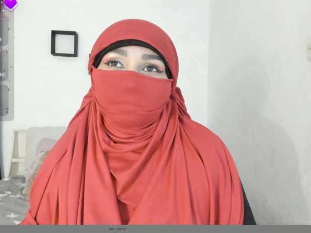 Kamari- live cam on BongaCams