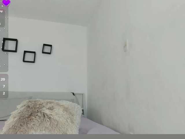 Kamari- live cam on BongaCams